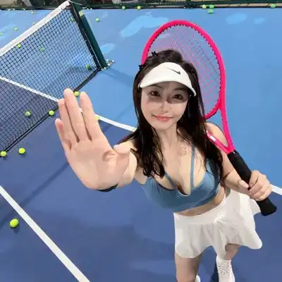 袁佑